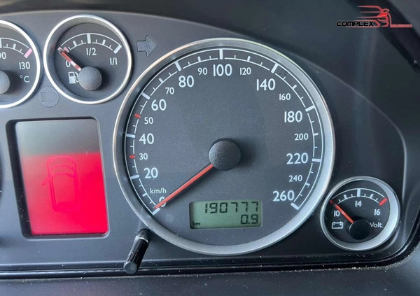 Volkswagen Sharan cena 18900 przebieg: 190778, rok produkcji 2002 z Kcynia małe 79